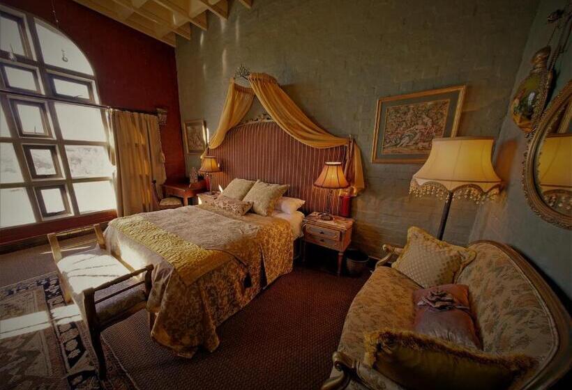 פנסיון Bygracealone Manor