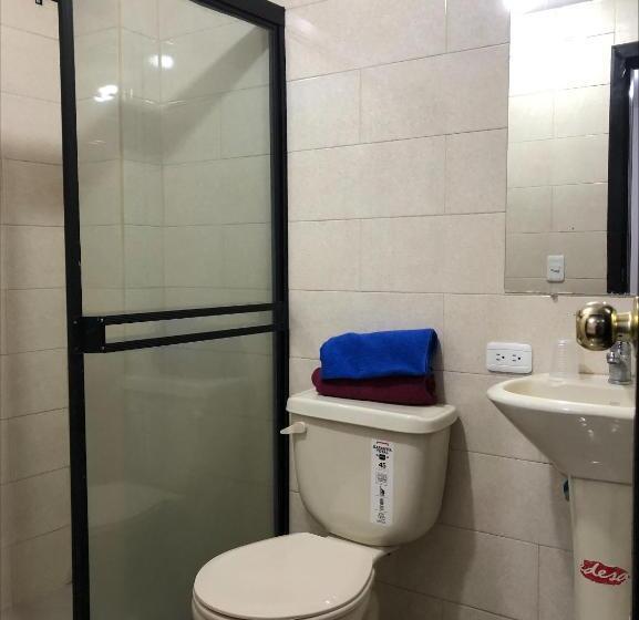 Pension Hostal Quito Nayla