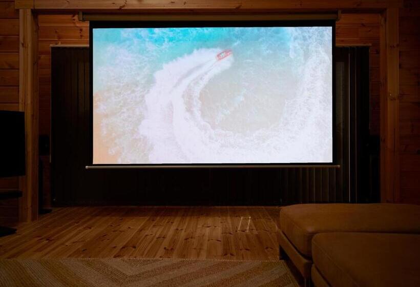 פנסיון &sun Hung Five