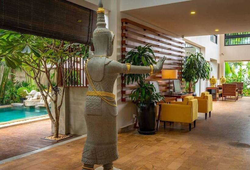 استراحتگاه Odyssey Tara