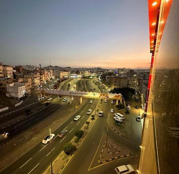 فندق الرائد الذهبية للشقق المخدومة