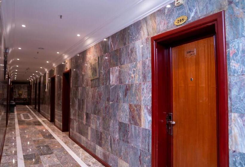 فندق برج العالم