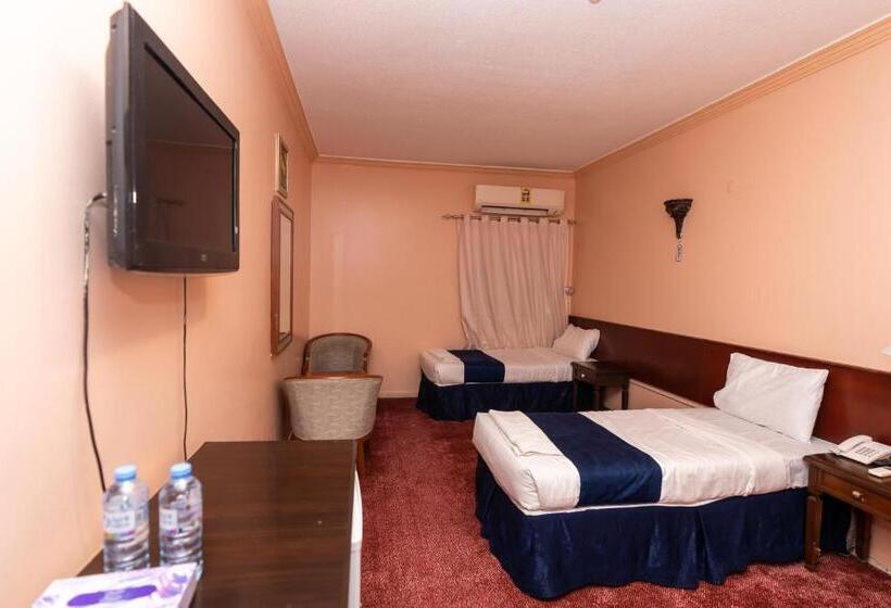 فندق برج العالم