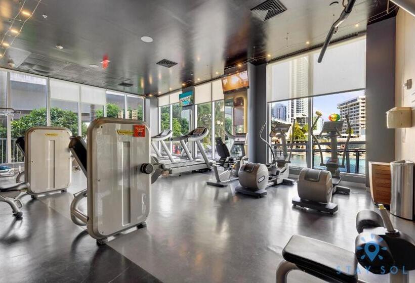 فندق صغير Upper Studio   Balcony   Pool   Gym   Near Beach