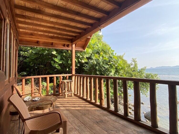 호스텔 Ricky S Beach House