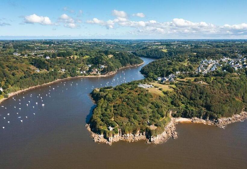 Bed and Breakfast Chambre De Kergomar