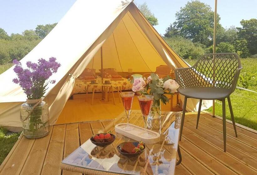 Bed and Breakfast La Tente De Kergomar
