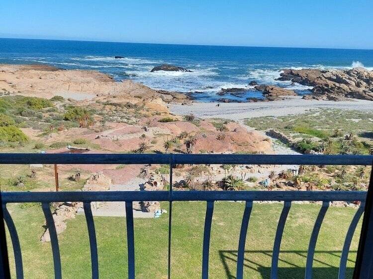 مبيت وإفطار Lambertsbay Beachfront