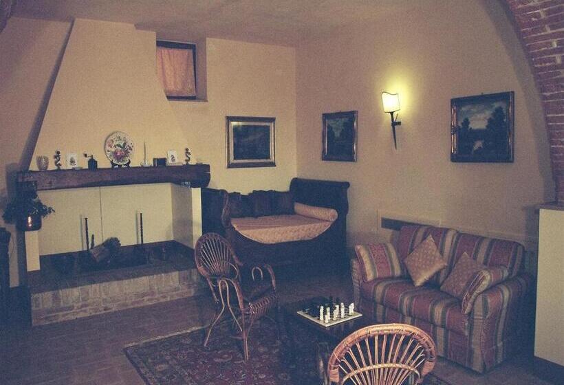 ホテル Agriturismo Fonte Senesi