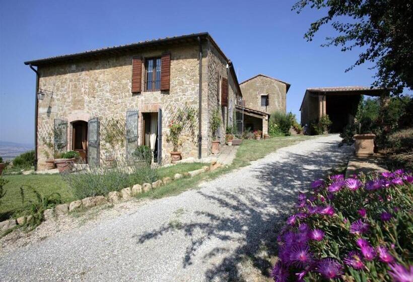 ホテル Agriturismo Fonte Senesi