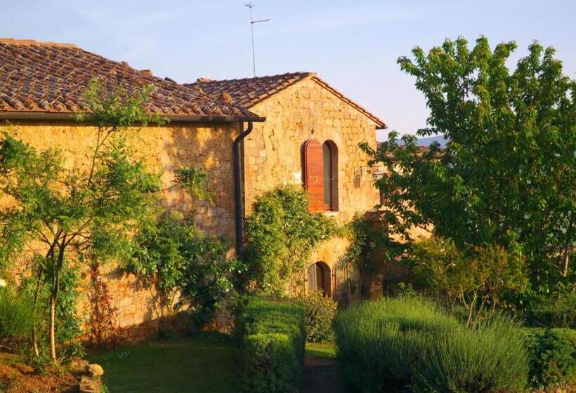 ホテル Agriturismo Fonte Senesi