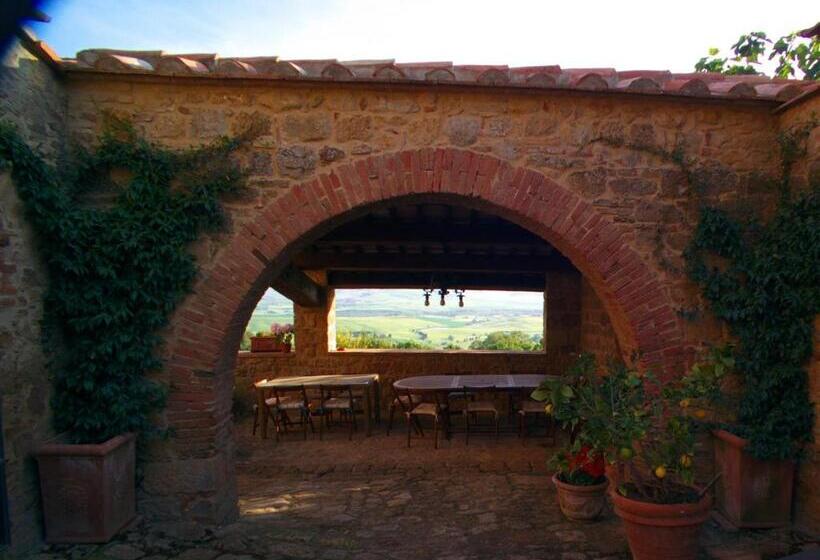 ホテル Agriturismo Fonte Senesi