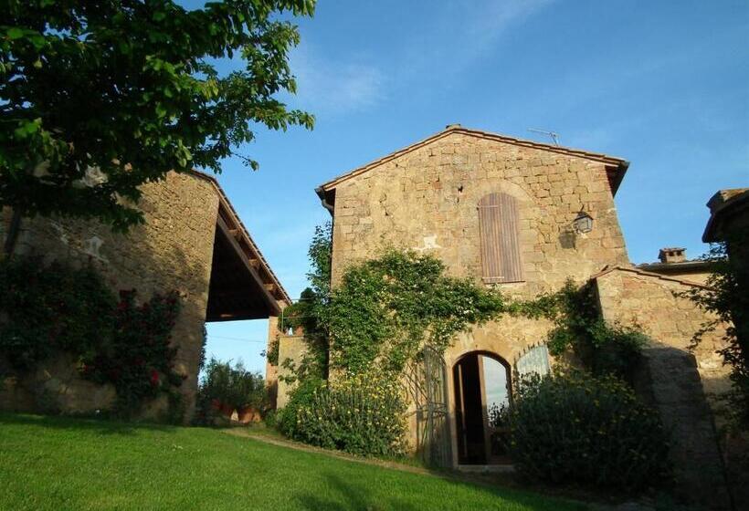 ホテル Agriturismo Fonte Senesi