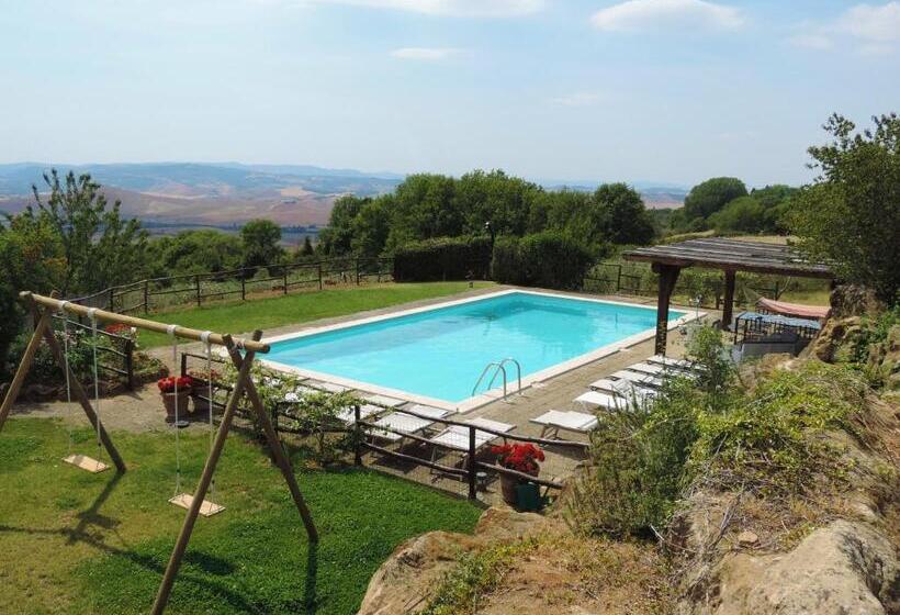 ホテル Agriturismo Fonte Senesi