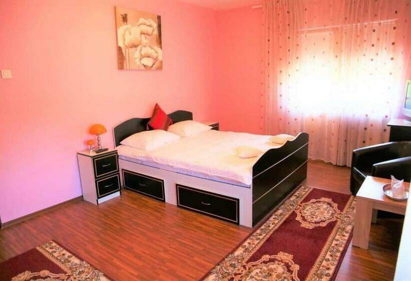 فندق Casa De Vacanta Eva