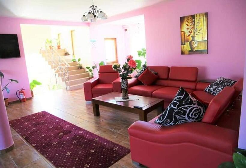 فندق Casa De Vacanta Eva