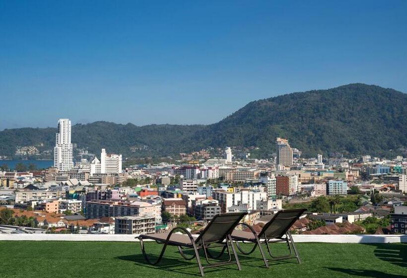 هتل Castle Patong Amazing Private Pool Villa In Great Location Of Patong
