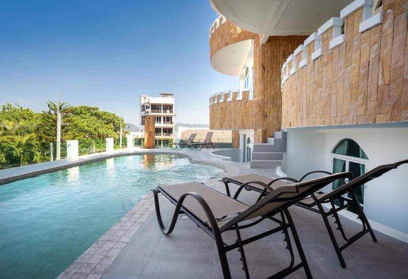 호텔 Castle Patong Amazing Private Pool Villa In Great Location Of Patong