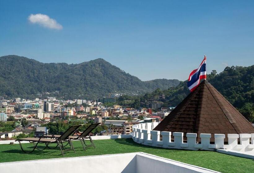 호텔 Castle Patong Amazing Private Pool Villa In Great Location Of Patong