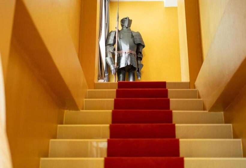 호텔 Castle Patong Amazing Private Pool Villa In Great Location Of Patong