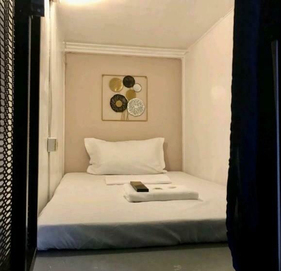 Капсульный Oтель Budget Transient Capsule Room Mirasol Near Bgc