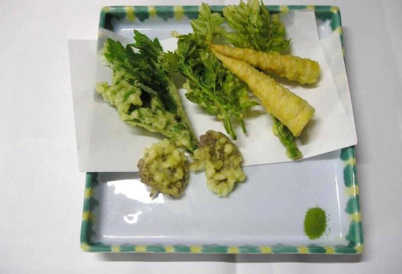 فندق Nakaya Ryokan