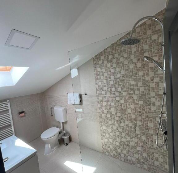 Отель Noblesse Bacău