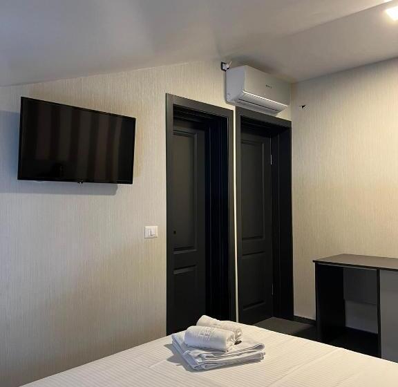 Отель Noblesse Bacău