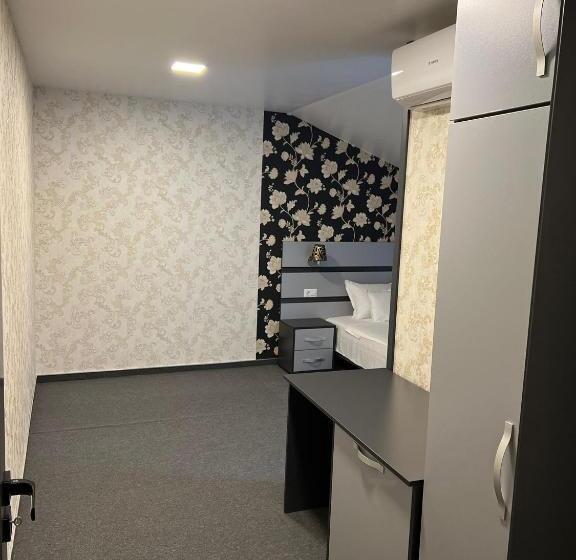 Отель Noblesse Bacău