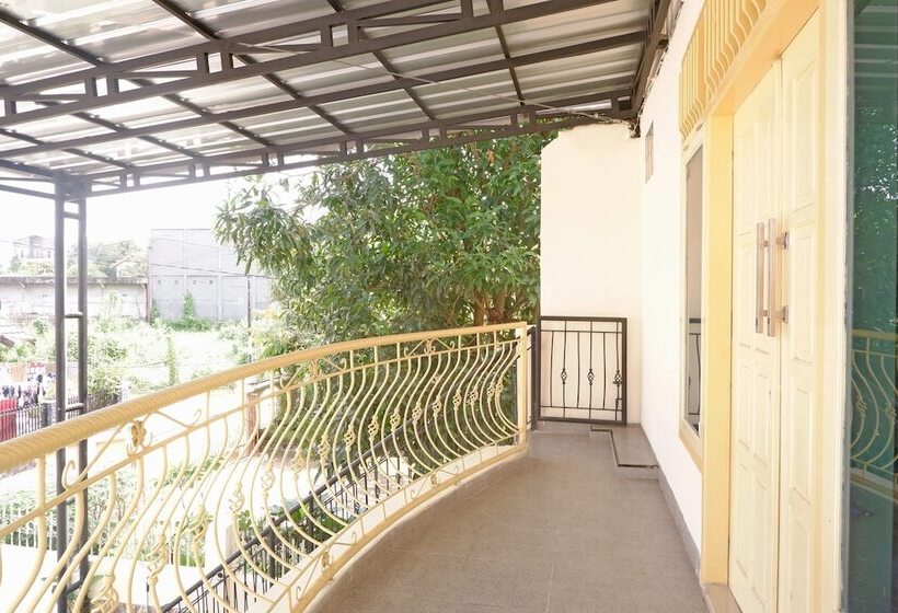 فندق Oyo 92632 Kost Pondok Kito