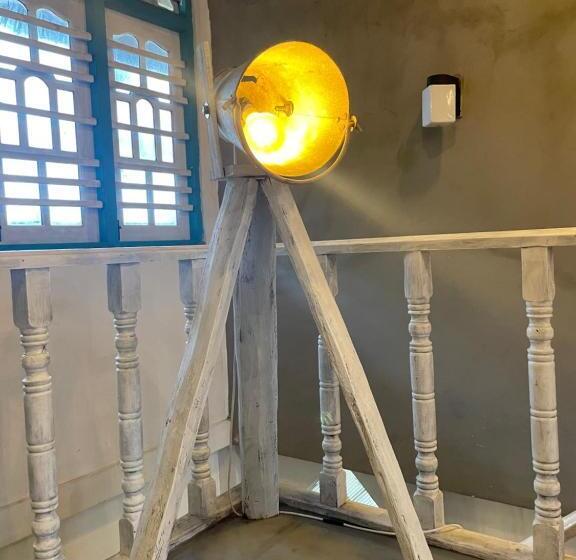 Отель Stilt Midigama