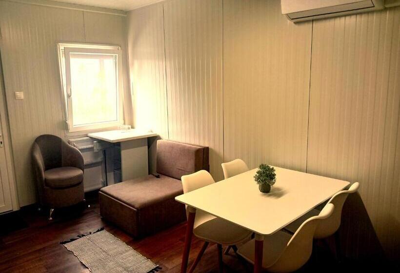 호텔 Szusz Szállás