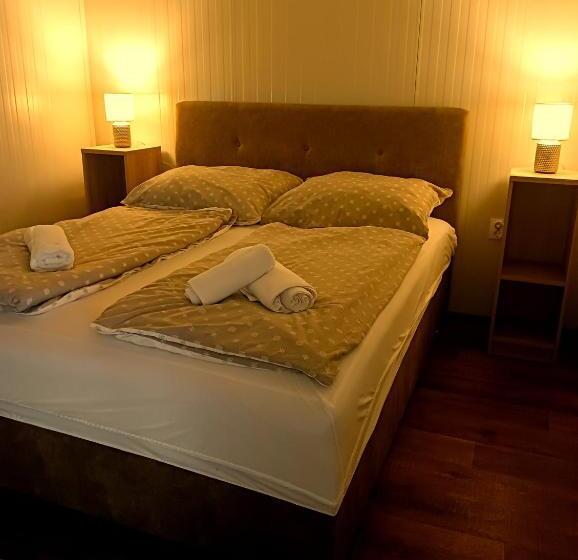 호텔 Szusz Szállás