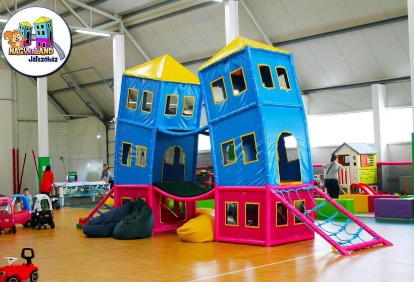 호텔 Szusz Szállás