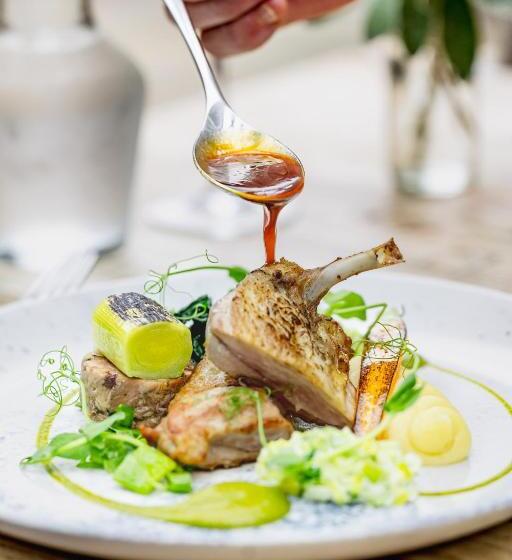 فندق The Salutation Inn