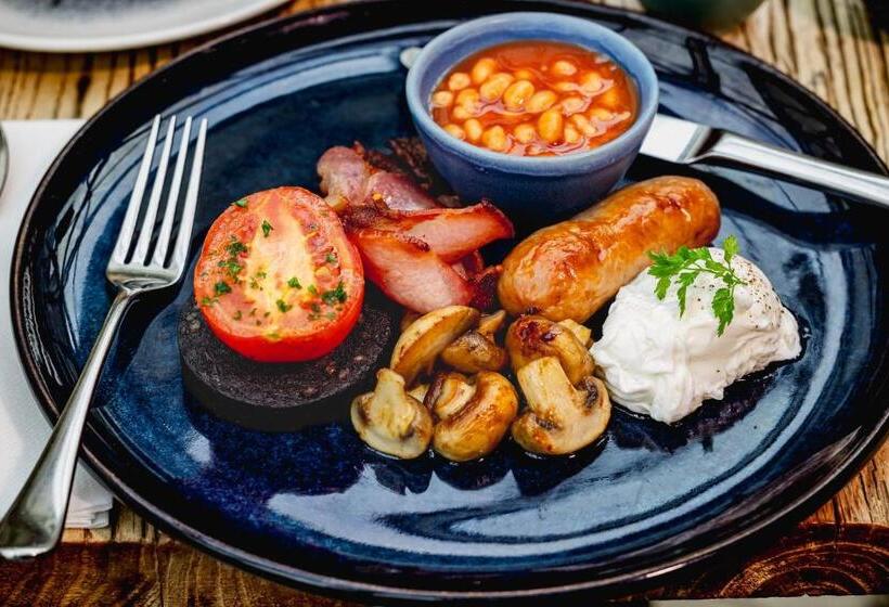 فندق The Salutation Inn