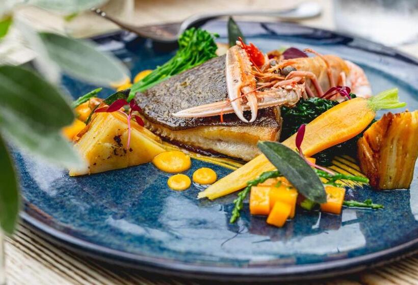 فندق The Salutation Inn