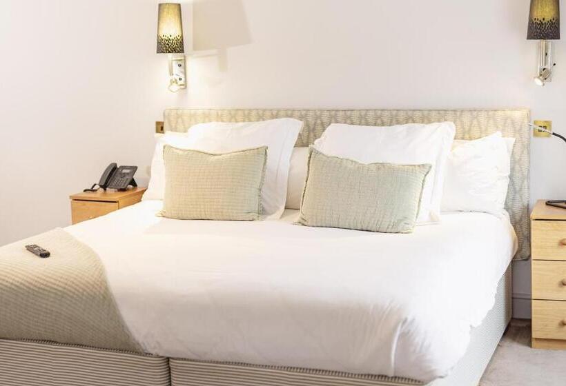 فندق The Salutation Inn