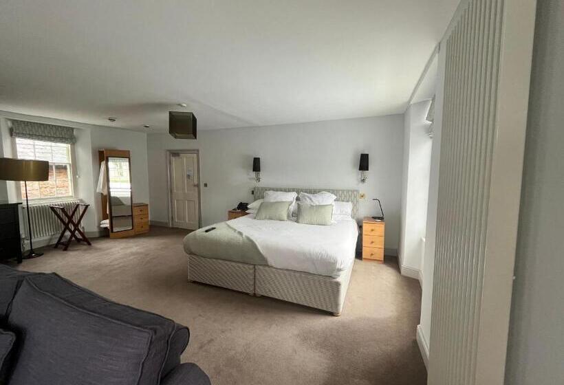 فندق The Salutation Inn