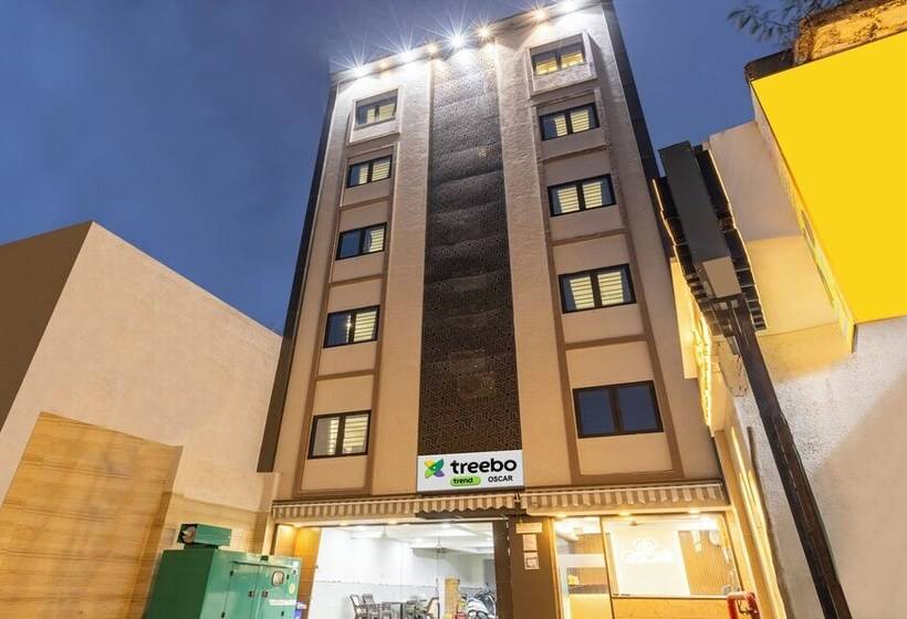 בית מלון כפרי Treebo Oscar