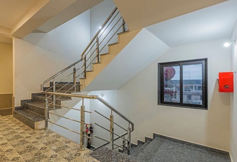 בית מלון כפרי Treebo Oscar