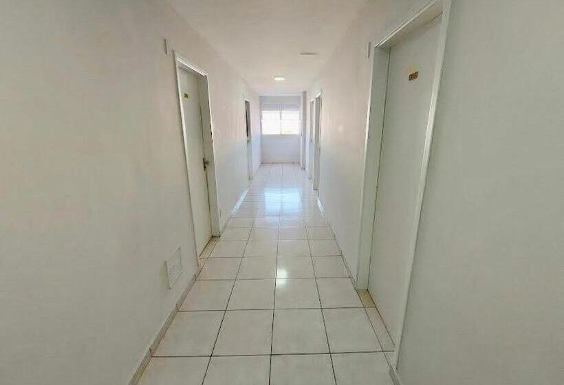 酒店 Udi Hostel Hospedaria Economica