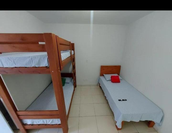 酒店 Udi Hostel Hospedaria Economica