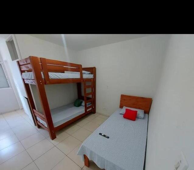 酒店 Udi Hostel Hospedaria Economica