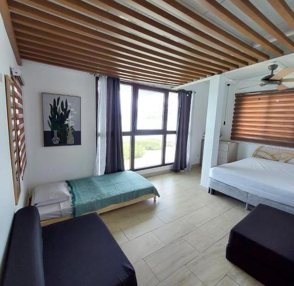 Kasakai Beachouse