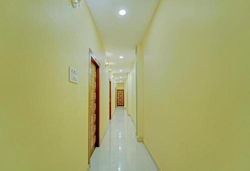 Oyo Flagship Hotel Komal Inn