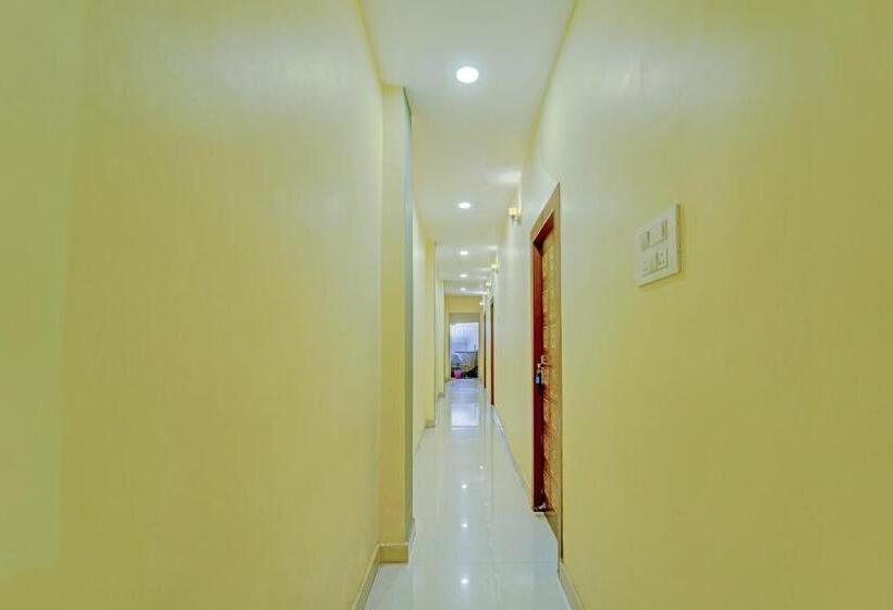 Oyo Flagship Hotel Komal Inn