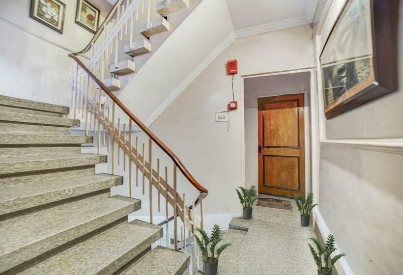 Oyo Flagship Hotel Naveen