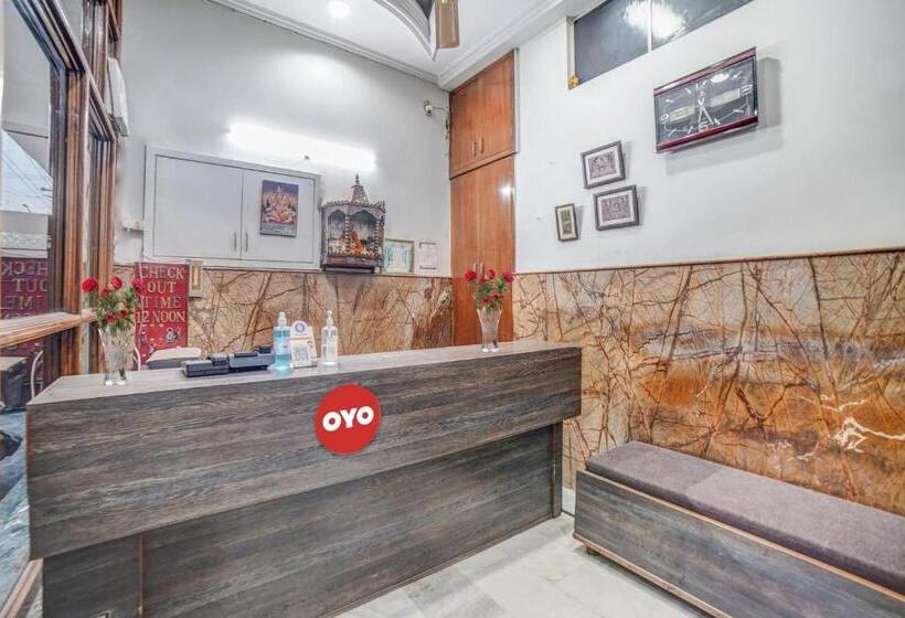 Oyo Flagship Hotel Naveen