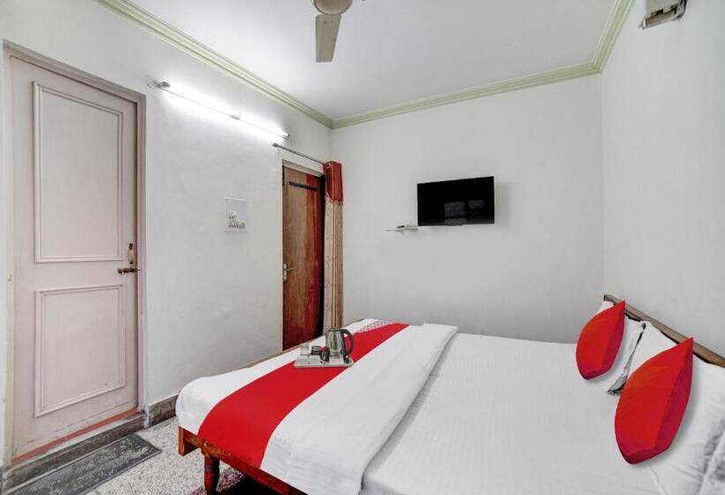 Oyo Flagship Hotel Naveen